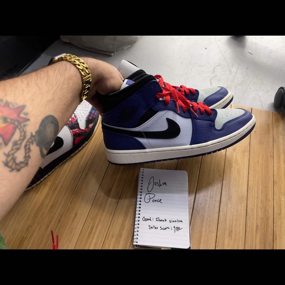 Size 10 - Air Jordan 1 mid SE ‘deep royal blue’